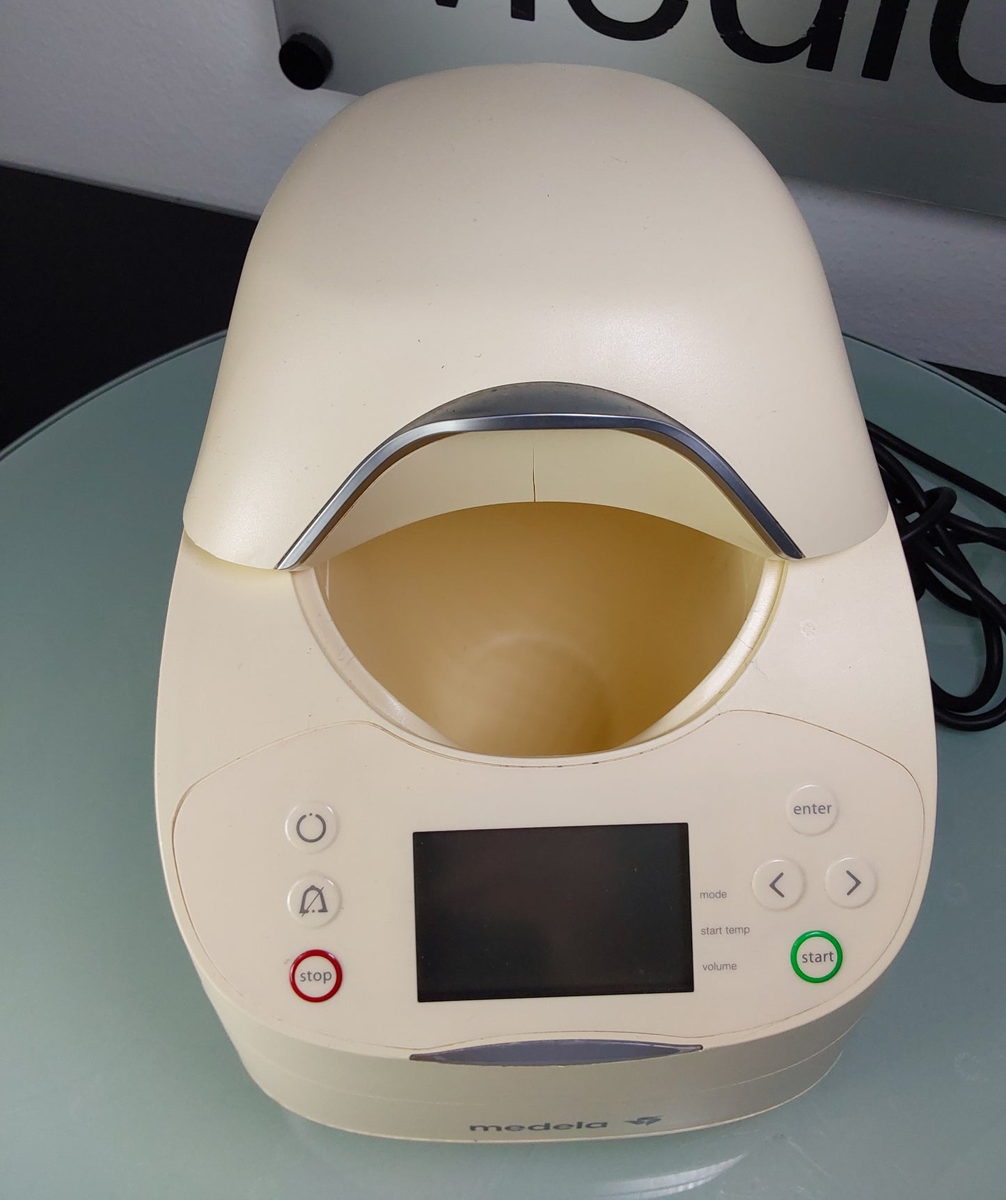 Medela 87115 Milk Warmer