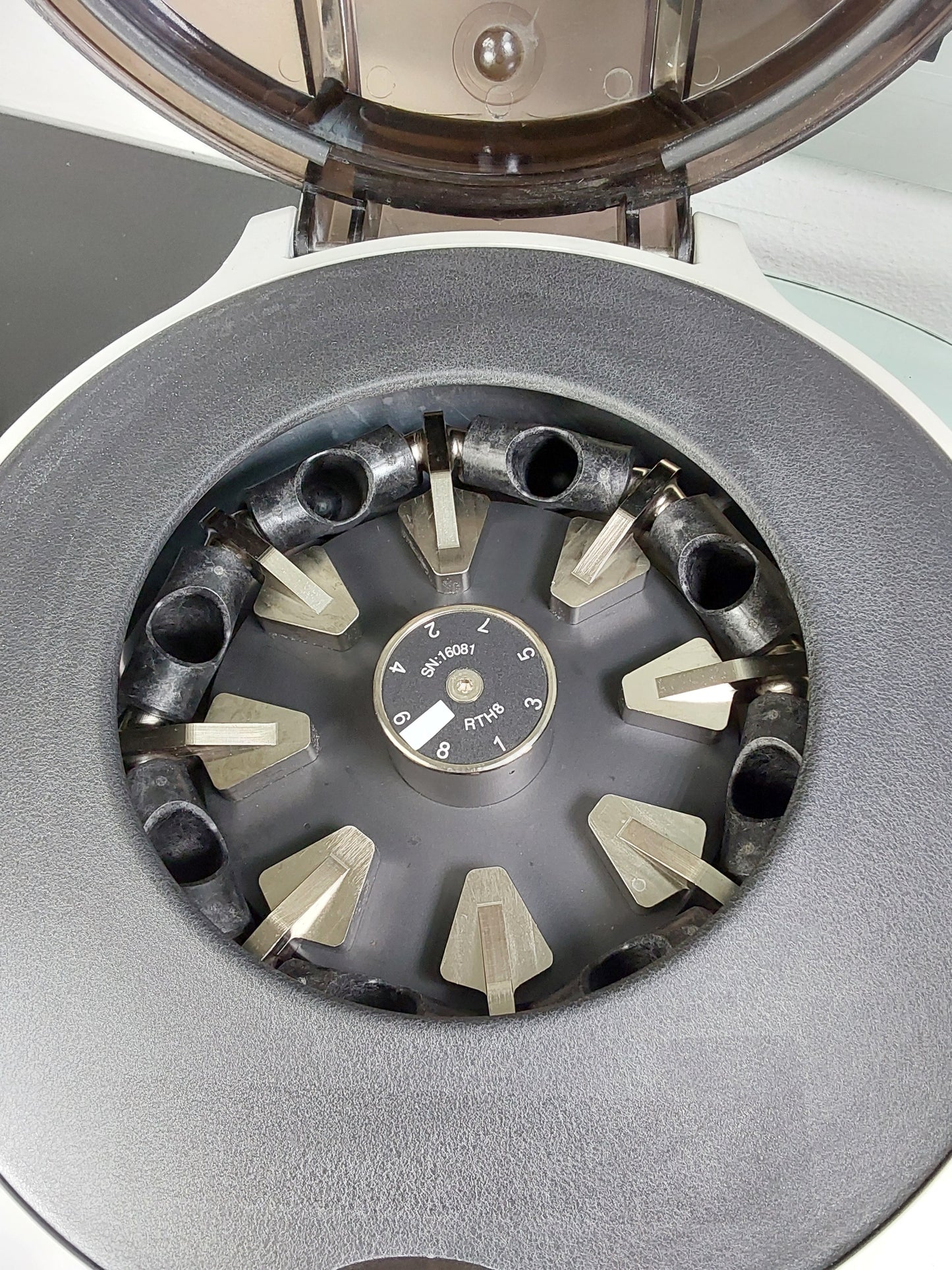 Iris Sample Processing M510 StatSpin Express 4 Centrifuge