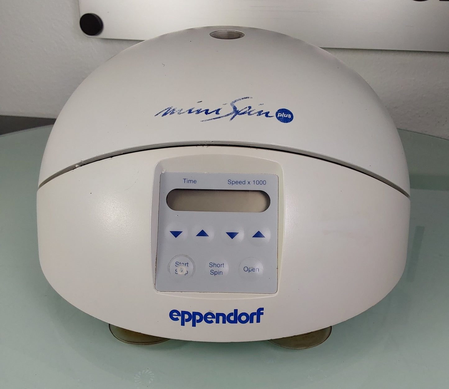 Eppendorf AG Mini Spin Plus 5453 Centrifuge, 22331 Hamburg