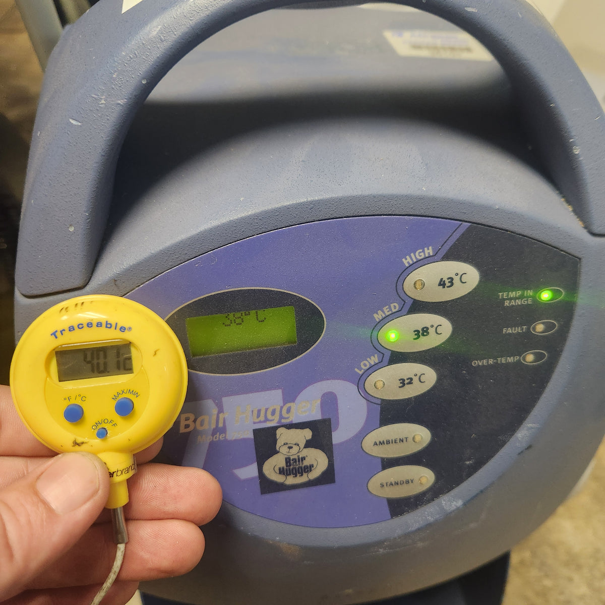 Arizant 750 Bair Hugger Therapy Temperature Management Unit