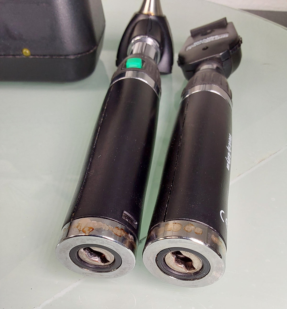 Welch Allyn 7114x Universal Charger w/ 11720 Ophthalmoscope & 25020A Otoscope