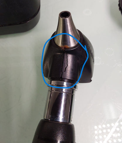 Welch Allyn 7114x Universal Charger w/ 11720 Ophthalmoscope & 25020A Otoscope