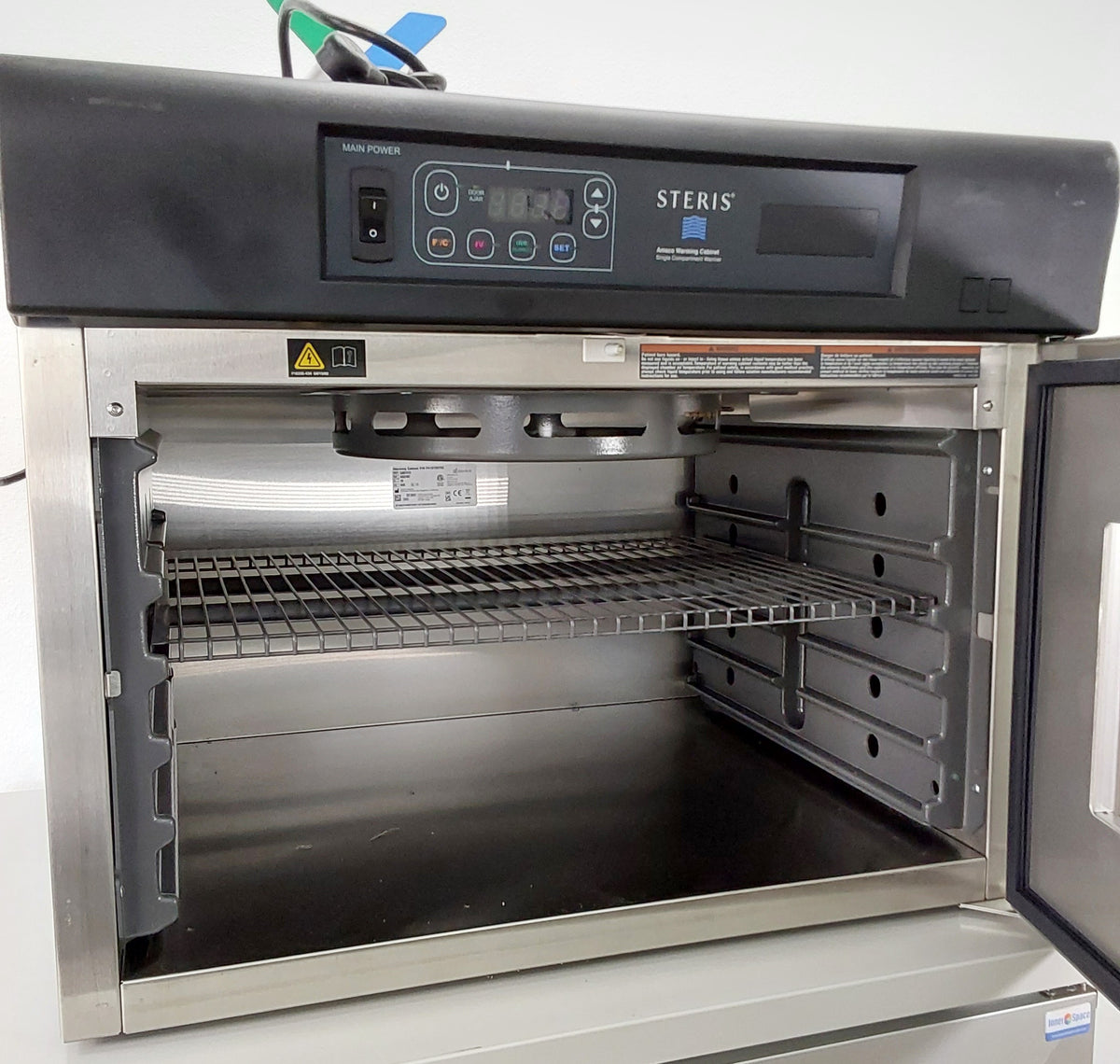 Steris Amsco Warming Cabinet P/N P413720732 Ref DJ060124131