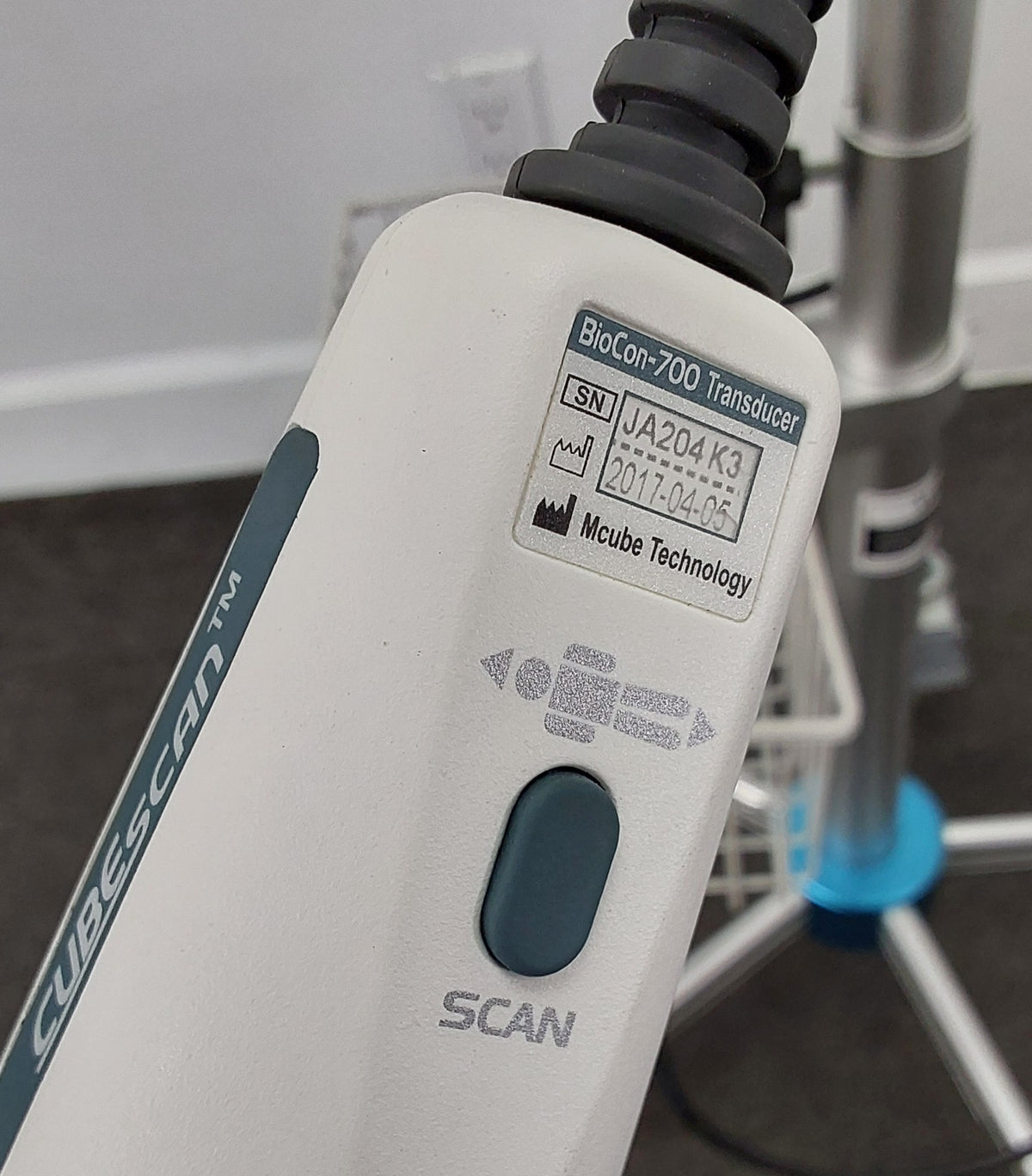 Medline CUBEscan BioCon-750 Bladder Scanner w/ BioCon-700 Transducer
